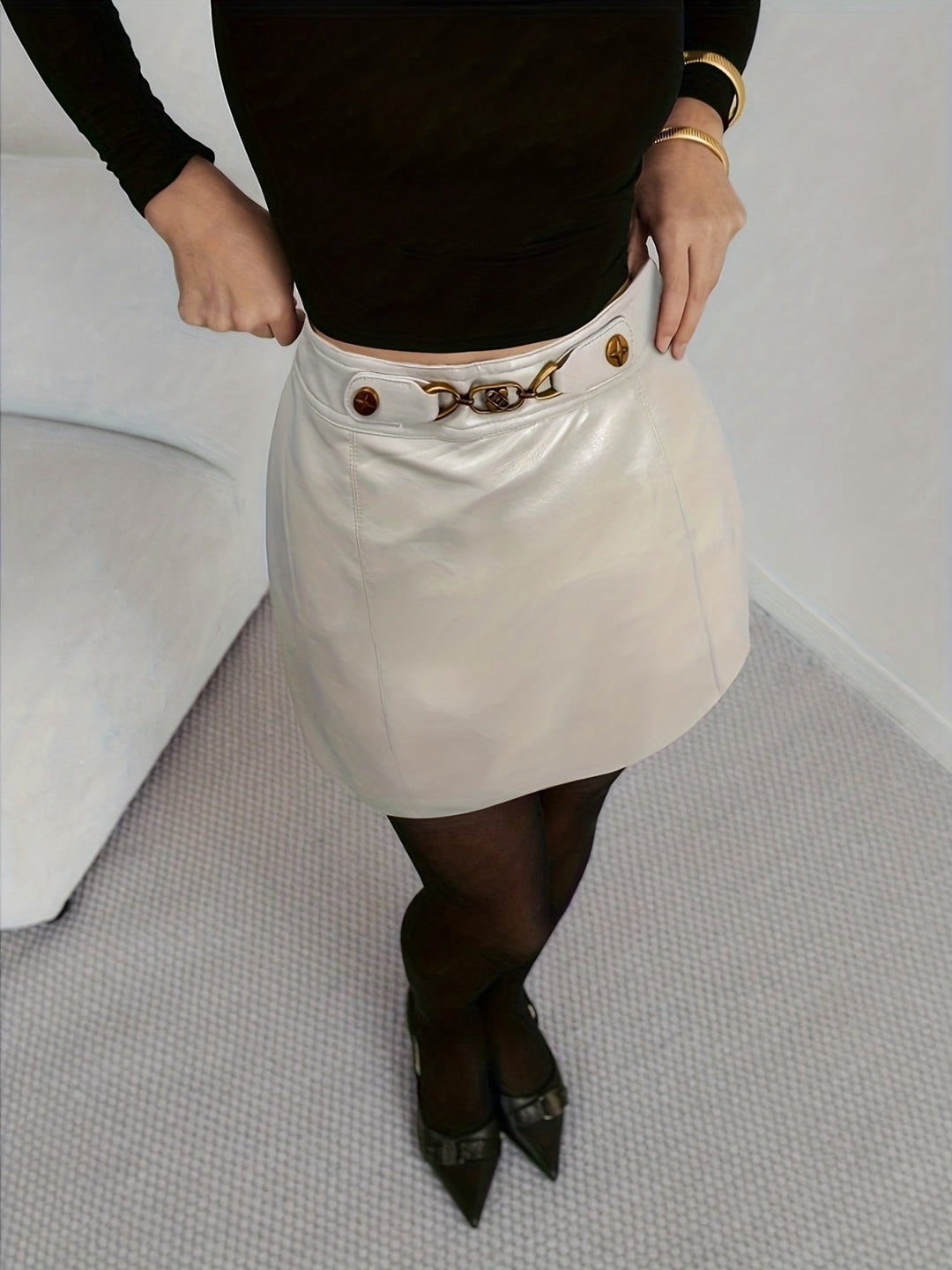Bente | Dame Læderlook Miniskirt Med Metalspænde Og Høj Talje