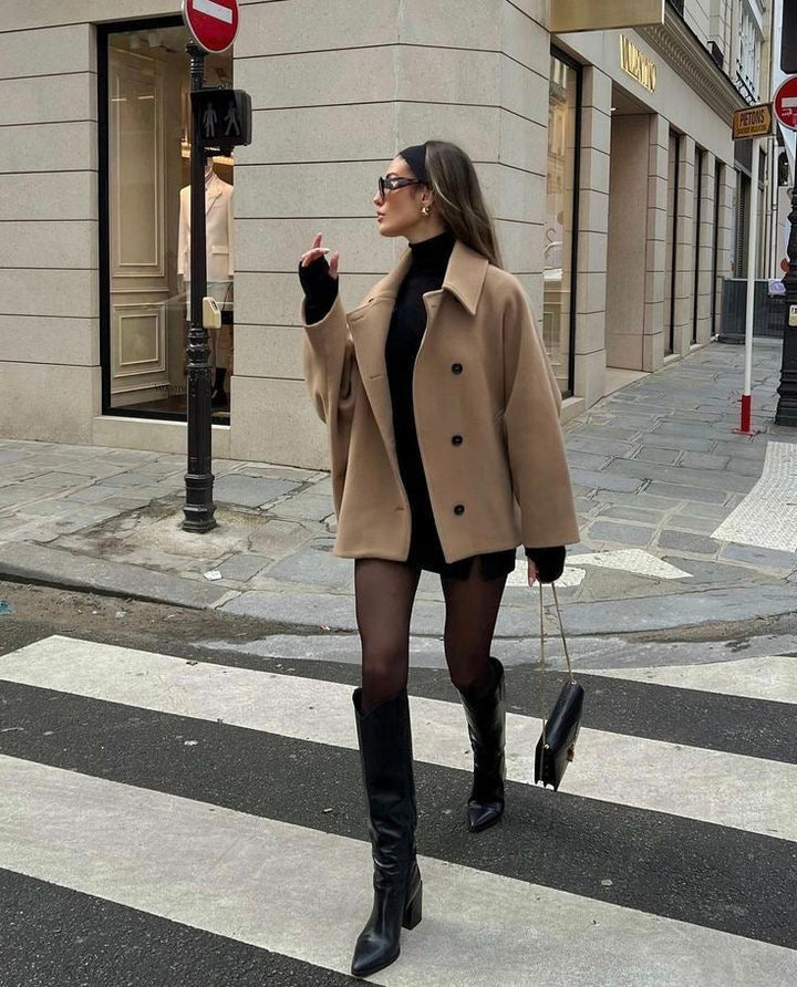 Henriette | Dame Kort Oversized Uldfrakke Med Single-Breasted Lukning