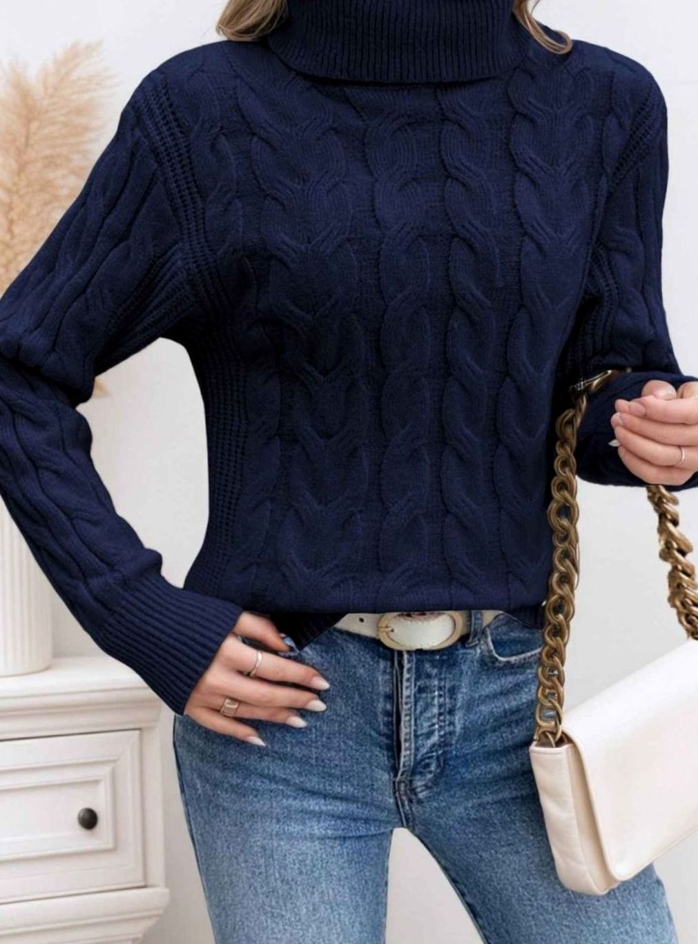 Sofie | Dame Rullekrave Sweater Med Kabelstrik Og Lange Ærmer
