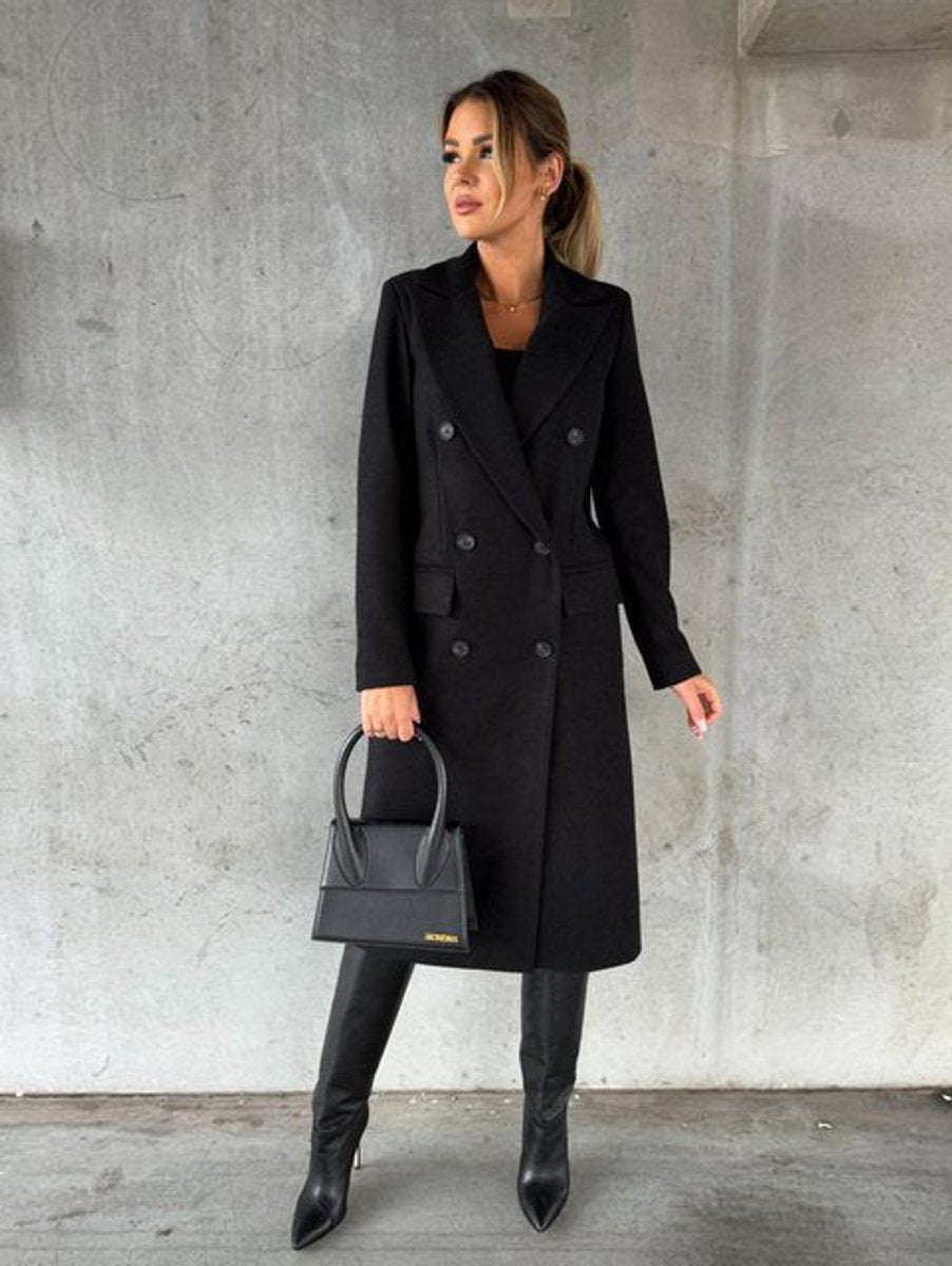 Sofie | Dame Longline Frakke Med Dobbeltknappet Lukning Og Guldknapper