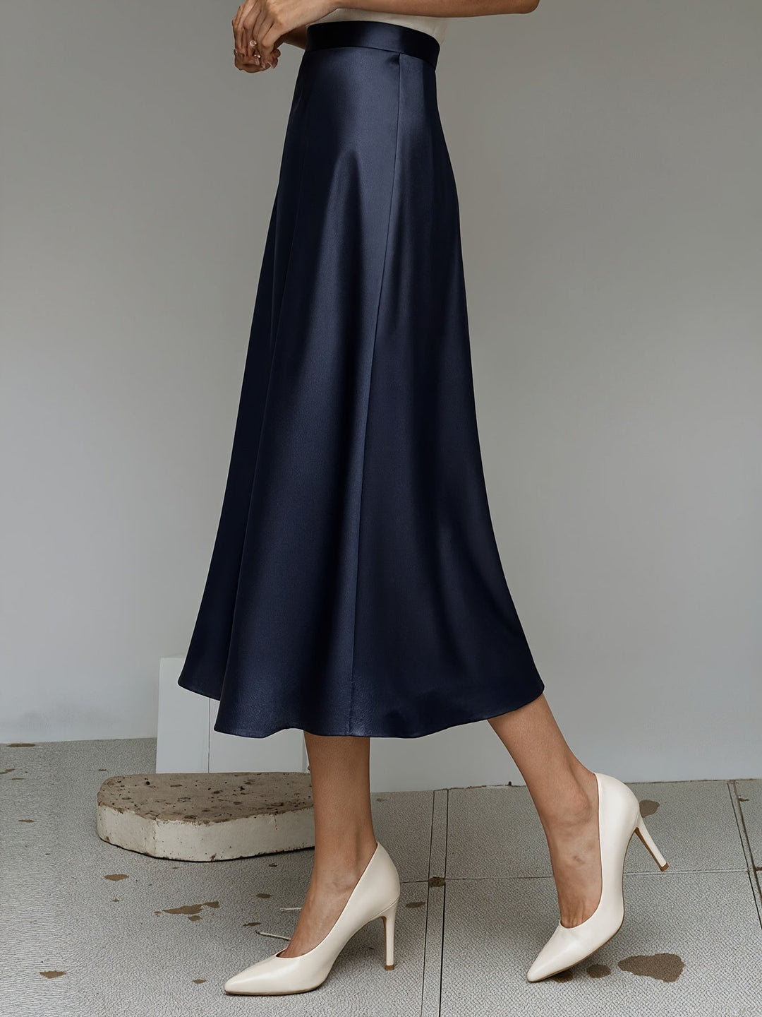 Helene | Dame Satinfinish Mididnederdel Med A-Line Snit