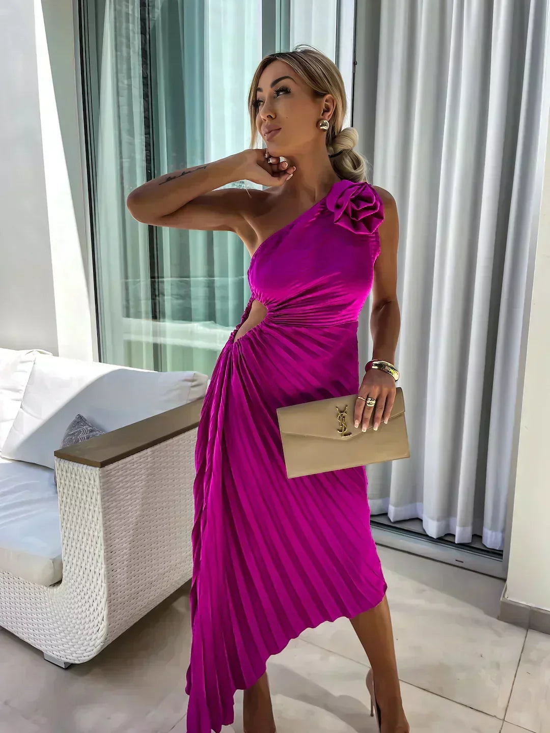 Sanne | Dame Midi Kjole Med One-Shoulder Og Plissering