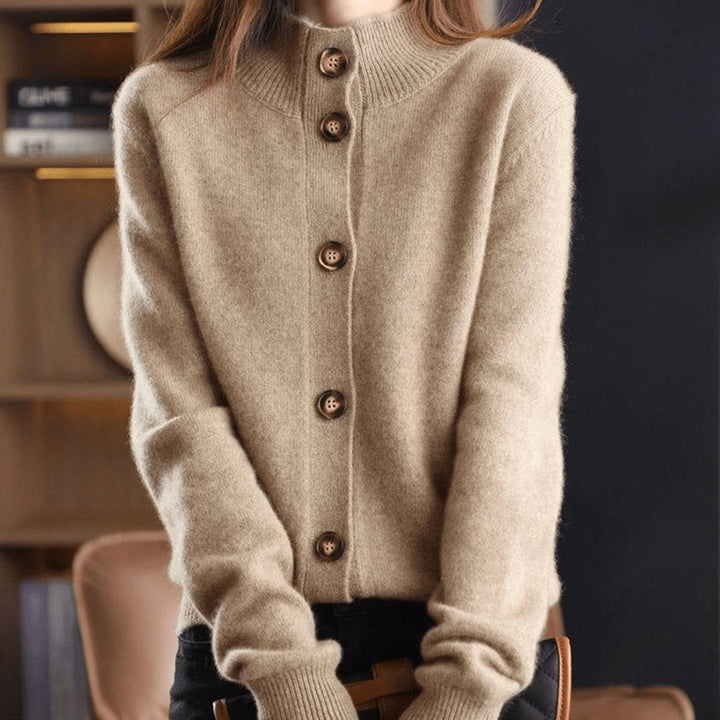 Astrid | Dame Knit Cardigan Med Knapper Og Ribkrave