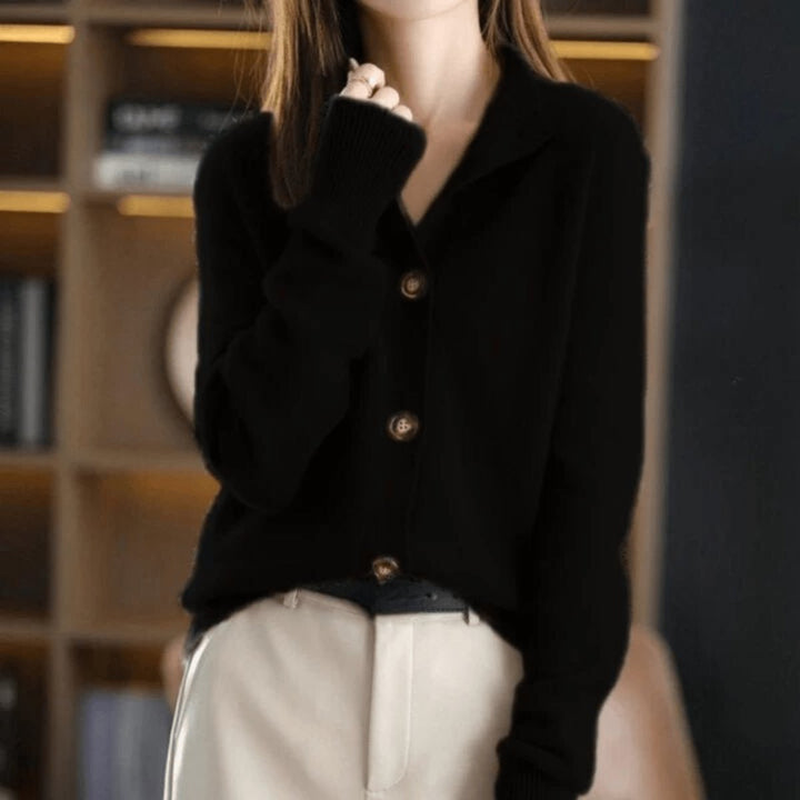 Astrid | Dame Knit Cardigan Med Knapper Og Ribkrave