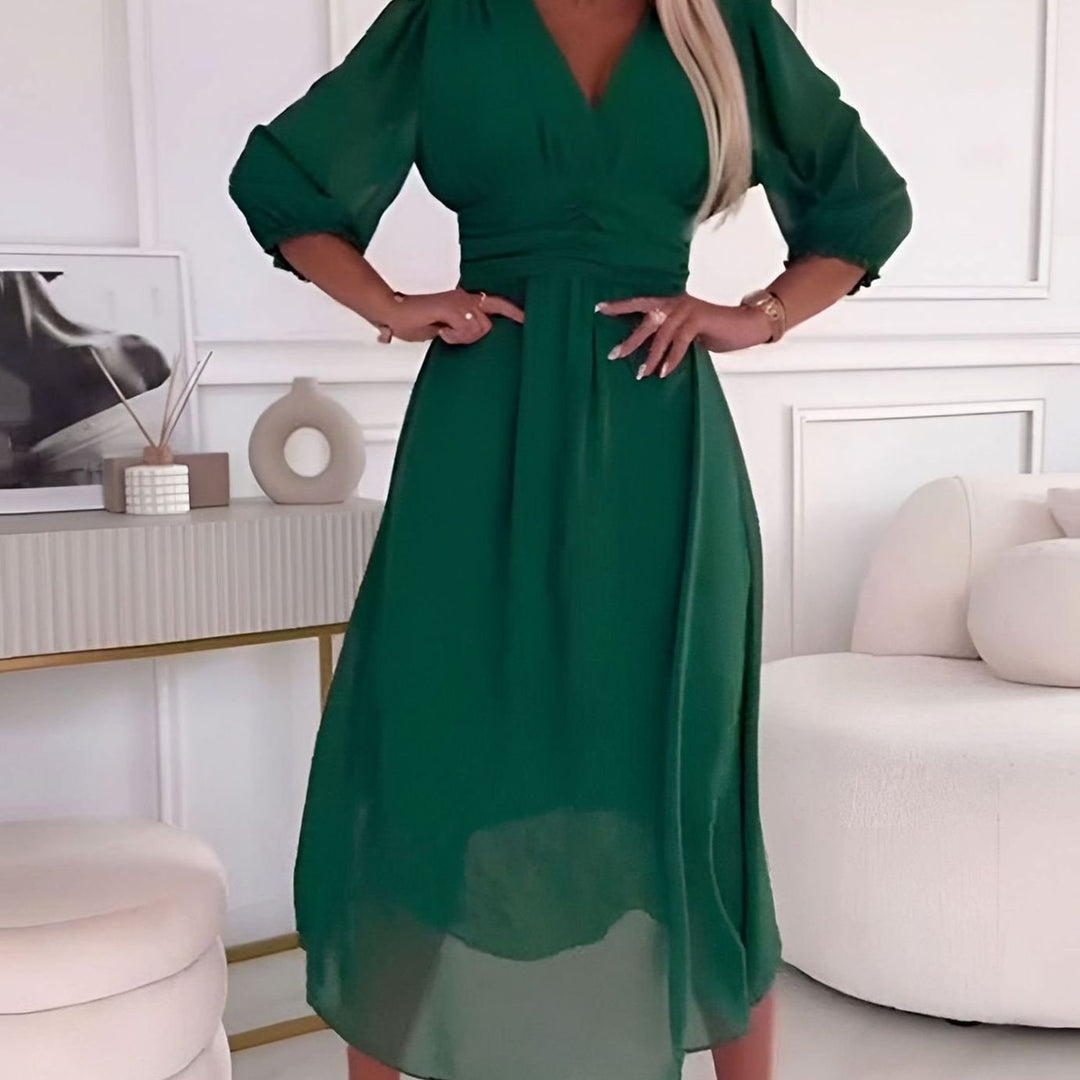 Lisbeth | Dame Chiffon Midikjole Med V-Hals Og Rynket Talje