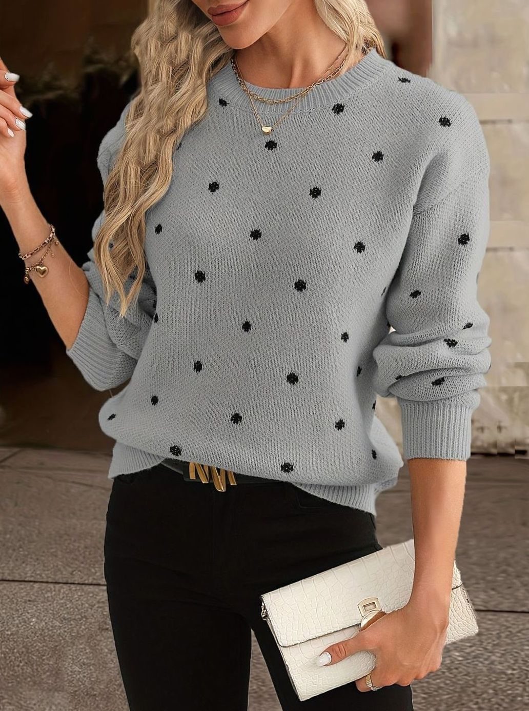 Hanne | Dame Strikket Sweater Med Rund Hals Og Prikket Mønster
