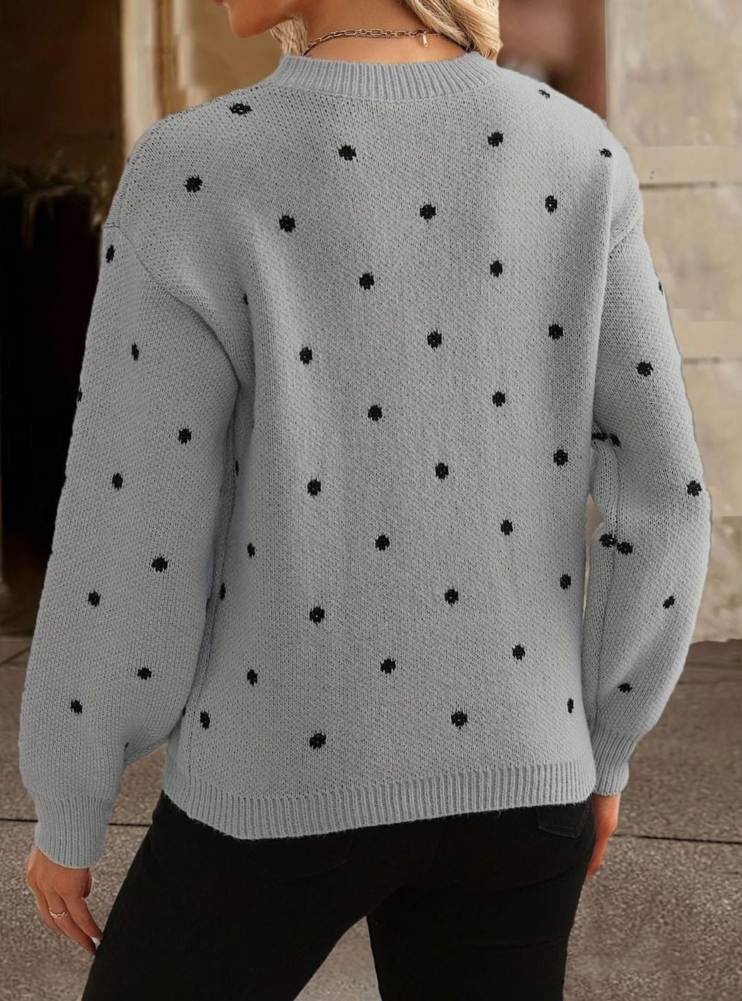 Hanne | Dame Strikket Sweater Med Rund Hals Og Prikket Mønster