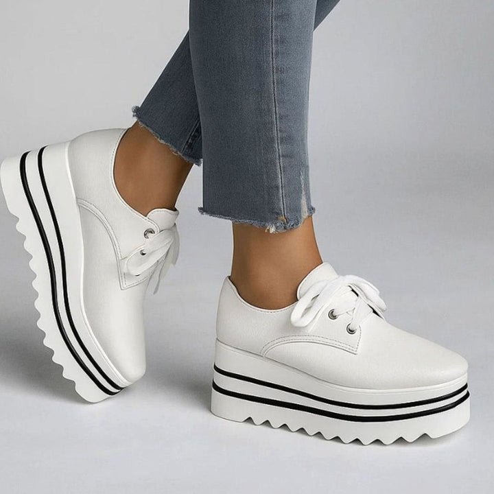 Malene | Dame Snøresneakers Med Platform Og Kvadratisk Tå