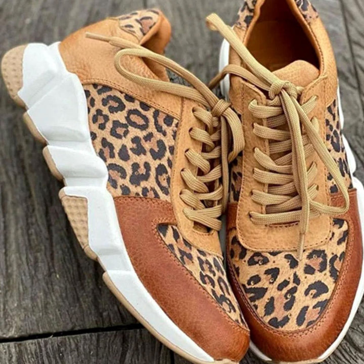 Laura | Dame Sneakers Med Chunky Sål Og Snørebånd