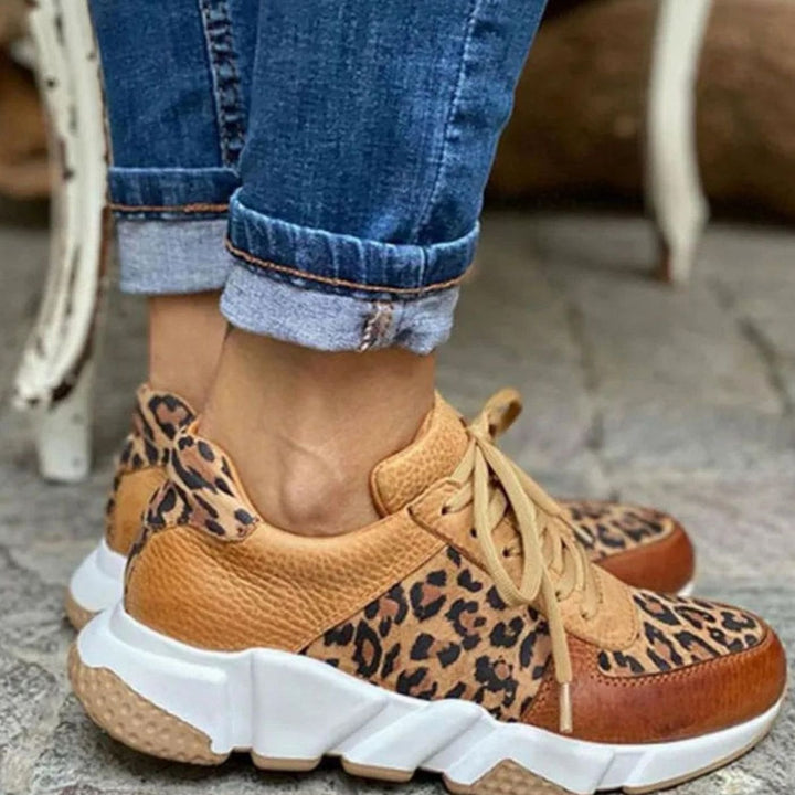 Laura | Dame Sneakers Med Chunky Sål Og Snørebånd