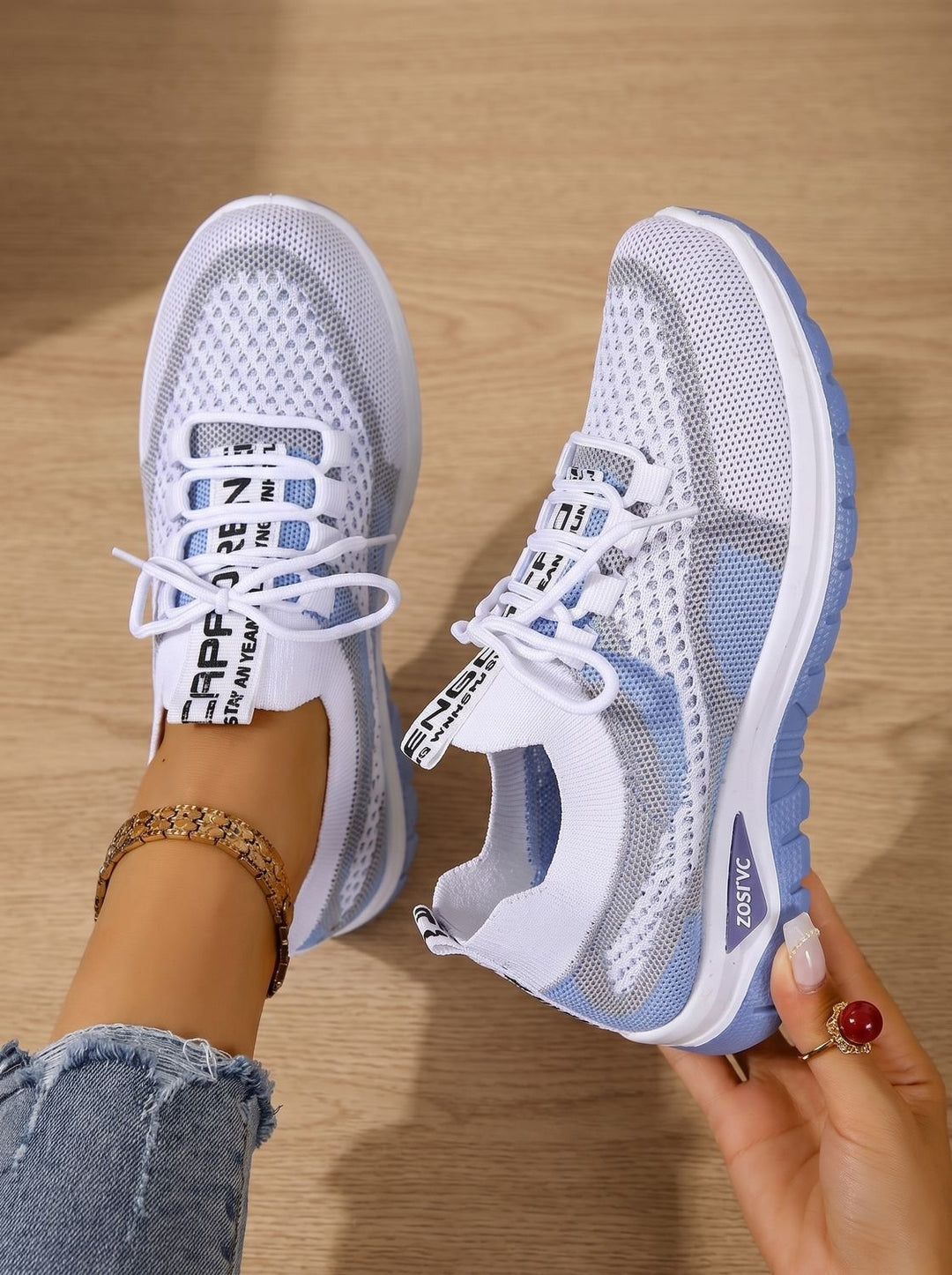 Vibeke | Dame Sneakers Med Snøring Og Rund Tå