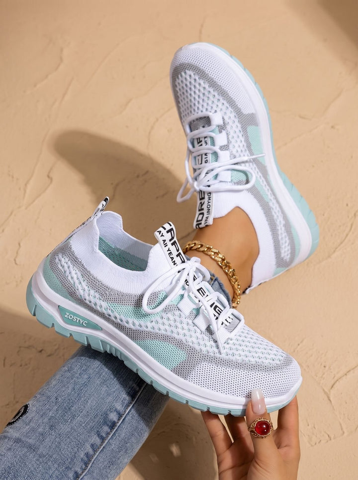 Vibeke | Dame Sneakers Med Snøring Og Rund Tå