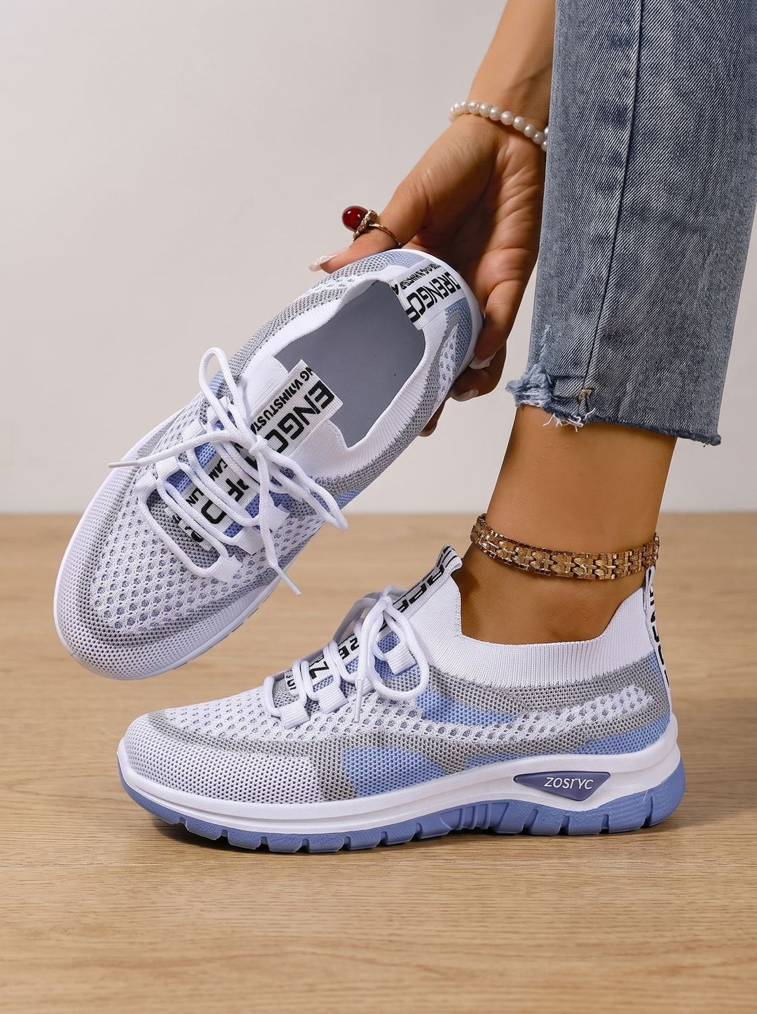 Vibeke | Dame Sneakers Med Snøring Og Rund Tå